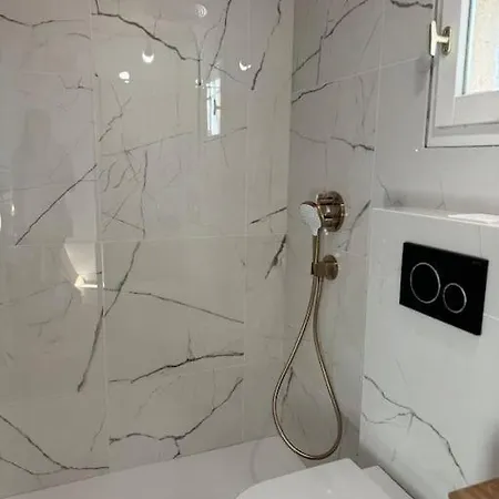 Διαμέρισμα Mazet A